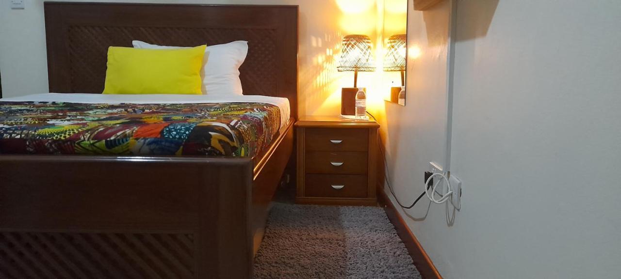 Aivilo Home Entebbe Bagian luar foto