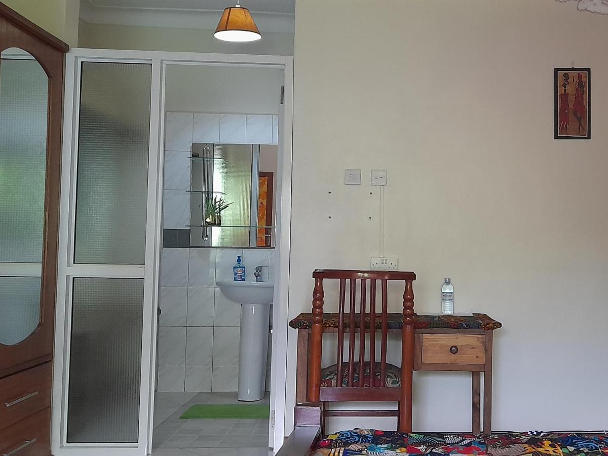 Aivilo Home Entebbe Bagian luar foto