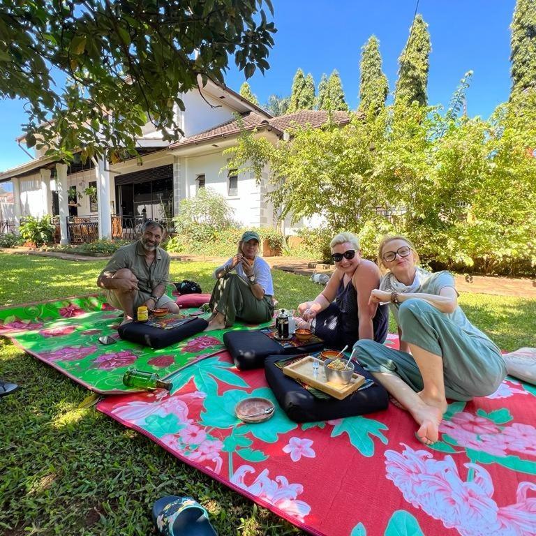 Aivilo Home Entebbe Bagian luar foto